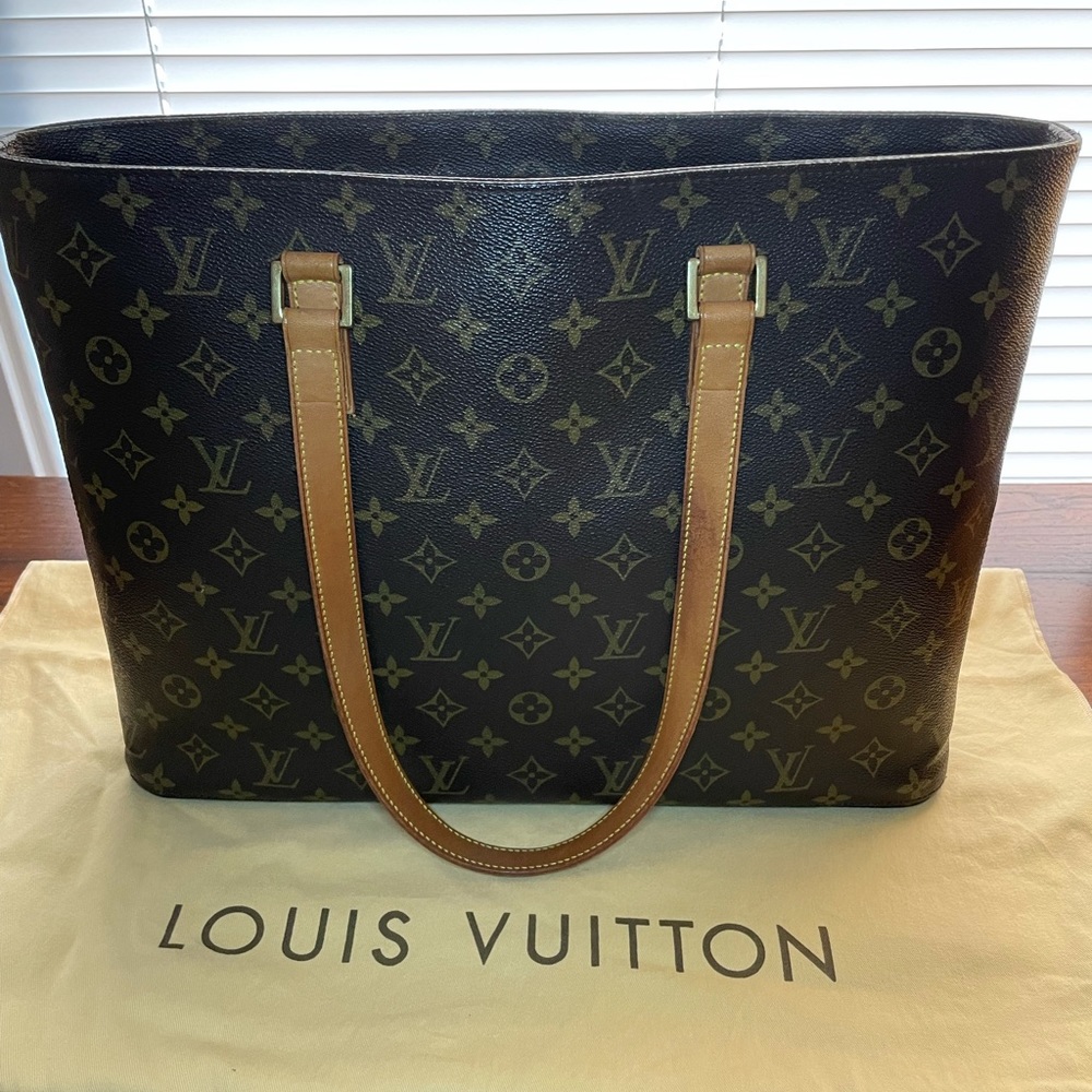 Louis Vuitton Luco Tote monogram